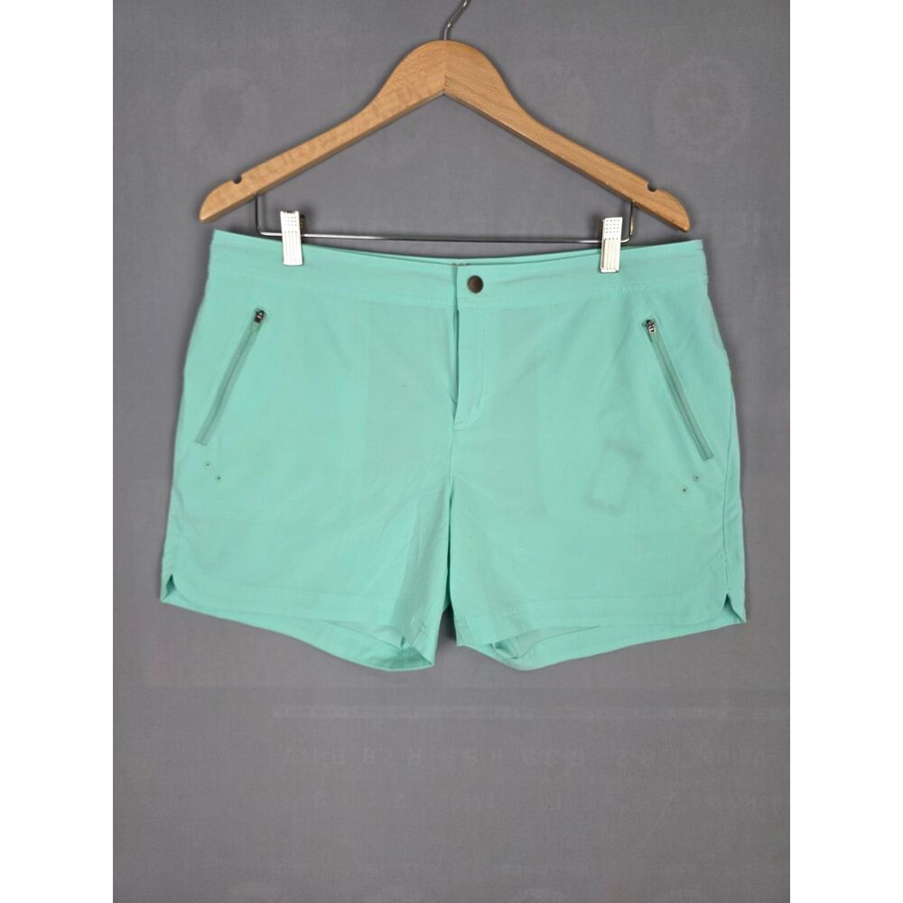 Title Nine Rogue Shorts 4.5 inch inseam Mint Green Outdoor Quick Dry Hole